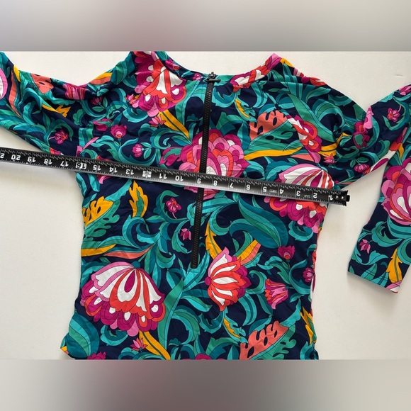 TRINA TURK SWIM India Garden Paddle Suit floral cut out long sleeve large - Picture 4 of 9